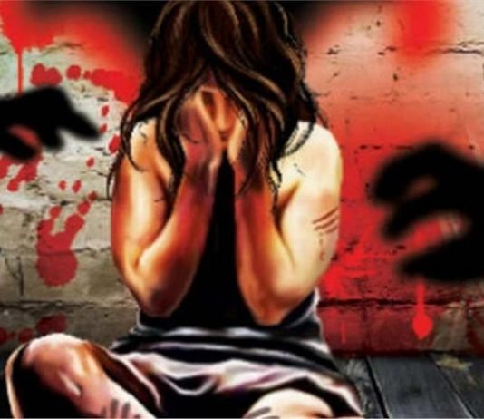 छात्रा से किया गैंगरेप
