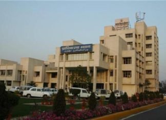 प्राधिकरण के इंजीनियर