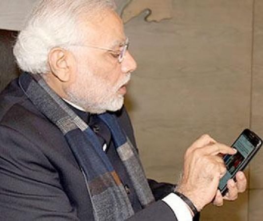 कालेधन वालों के खिलाफ आगे भी कसा जाएगा शिकंजा: मोदी pm on mobile