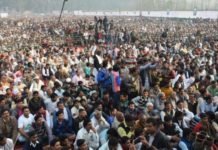 ‘लच्छेदार भाषण से जनता का पेट भरना चाहते हैं मोदी’ kisan adhikar rally
