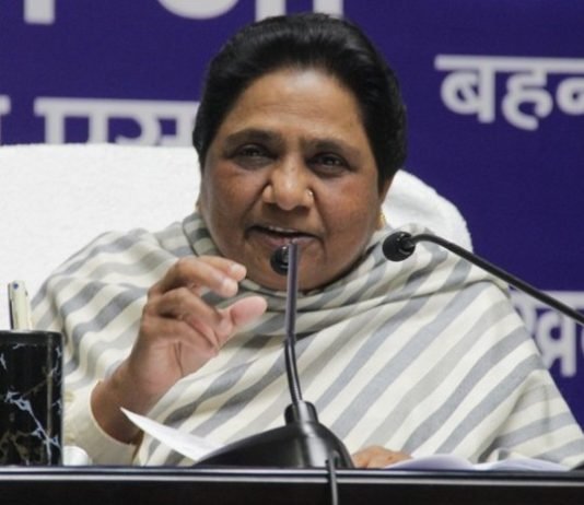 रविदास पर राजनीत