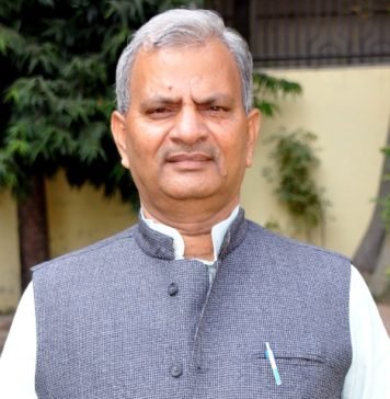 स्‍वांग रच रही भाजपा