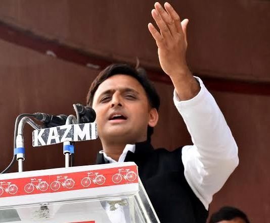 घोसी में मिली जीत को अखिलेश ने बताया भाजपा की तोड़फोड़ व समाज बांटने वाली नकारात्मक राजनीति की मुंहतोड़ हार अखिलेश यादव