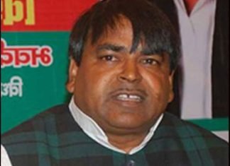 गायत्री प्रजापति
