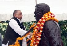 जयंती पर मुलायम, अखिलेश ने लोहिया को किया याद राम मनोहर लोहिया