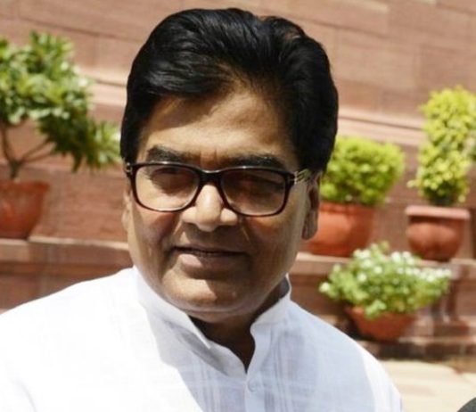 रामगोपाल का दावा, दबाव में किया गया एग्जिट पोल में बदलाव Ramgopal Yadav