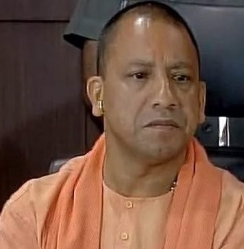 UP में सड़क दुर्घटना में दो सब इंस्पेक्टर की मौत, CM योगी ने व्यक्त किया दु:ख जान से मारने की धमकी