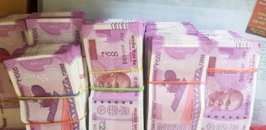 नकली नोट पर लगेगी नकेल, 3-4 साल में होंगे नोटों में बदलाव 2000 के नोट