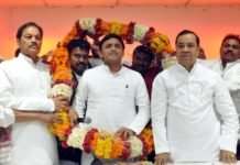 अखिलेश ने साधा योगी पर निशाना