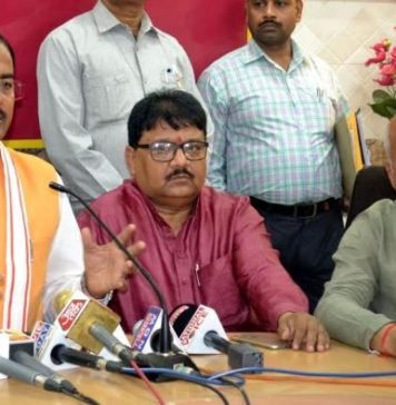 अफसरों और ठेकेदारों से होगी फर्जी भुगतानों की वसूली: केशव मौर्या Keshav prasad maurya