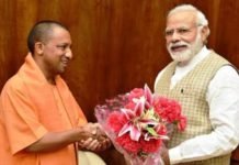 इलाहाबाद में मोदी के साथ योगी