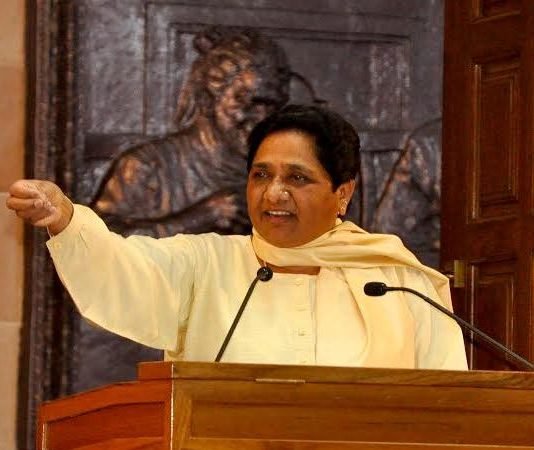मायावती ने आरोपों पर दिया जवाब, नसीमुद्दीन को बताया ब्लैकमेलर जनहित के मुद्दे