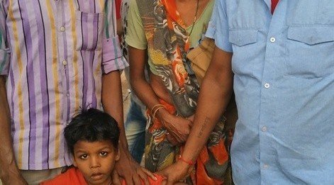 शर्मनाक: विकलांग भिखारी की लाश के बदले KGMU की मॉच्युरी में मांगे पांच सौ रुपए, परिजनों ने किया हंगामा KGMU की मॉच्युरी