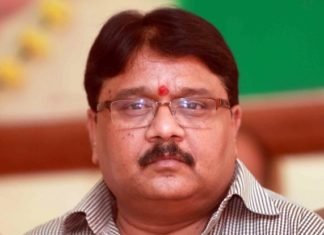 विजय पाठक ने बताया इस महीने कैसे बनेंगे एक करोड़ लोग भाजपा परिवार का हिस्सा विजय बहादुर पाठक