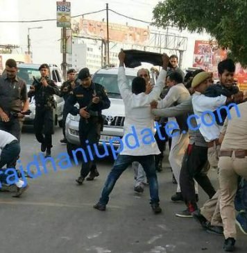 योगी का काफिला