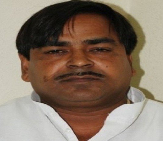 गायत्री प्रजापति
