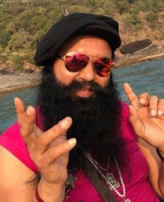 हत्यारे-बलात्कारी राम रहीम पर फिर मेहरबान हुई हरियाणा सरकार, दी 30 दिन की पैरोल राम रहीम