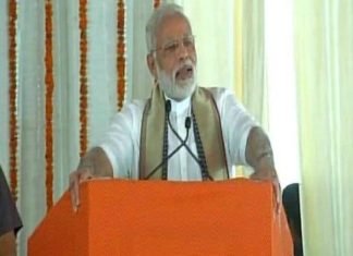 काशी में मोदी