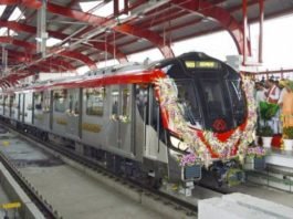 शुरु हुई लखनऊ में मेट्रो कल से आप भी कीजिए सफर मेट्रो