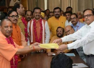 योगी, केशव मौर्या, दिनेश शर्मा समेत पांच ने दाखिल किया विधान परिषद के लिए नमांकन विधान परिषद