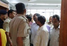 ये कैसा प्राधिकरण दिवस! 20 किलोमीटर से आए फरियादी पांच कदम दूर बैठे अफसरों से नहीं मिल सके प्राधिकरण दिवस