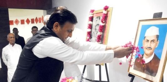 अखिलेश का बीजेपी सरकार पर हमला, गांधी के देश में अल्पसंख्यकों का दहशत में रहना दुर्भाग्यपूर्ण गांधी के देश में