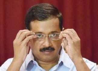 घायलों को अस्पताल पहुंचाने वाले ‘नेक इंसान’ को केजरीवाल सरकार देगी दो हजार EC से जवाब