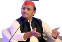 अखिलेश ने ट्रेन से वापस लाए जा रहे मजदूरों से टिकट का पैसा लेने को बताया शर्मनाक, PM केयर फंड पर भी उठाए सवाल टिकट का पैसा