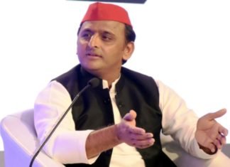 बीजेपी के संकल्प पत्र पर अखिलेश का निशाना, कहा जारी किया है ‘छल पत्र’ टिकट का पैसा