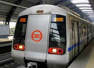 RTI में खुलासा: किराया बढ़ने से प्रतिदिन तीन लाख यात्री ने छोड़ा मेट्रो का सफर दिल्ली मेट्रो