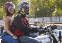 पीछे बैठने वालों को भी लगाना होगा हेल्मेट, हर बुधवार को मनाया जाएगा ‘हेल्मेट एवं सीट बेल्ट दिवस’ हेल्मेट एवं सीट बेल्ट दिवस