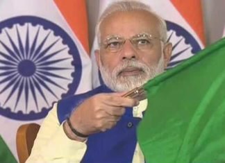 मोदी ने शेख हसीना और ममता के साथ दिखाई बंधन एक्सप्रेस को हरि झंडी कोलकाता-खुलना बंधन एक्सप्रेस