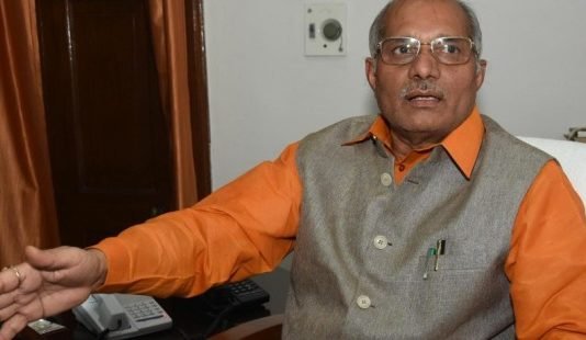 सिंचाई मंत्री