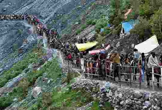 NGT का आदेश अब एक दिन में 50 हजार से ज्यादा श्रद्धालु नहीं कर पाएंगे वैष्णो देवी के दर्शन वैष्णो देवी