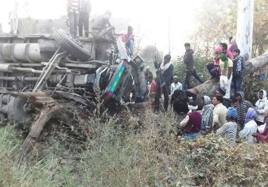 मुंडन के दौरान हादसा