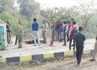 युवक की रक्‍तरंजित लाश