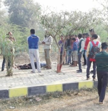 युवक की रक्‍तरंजित लाश