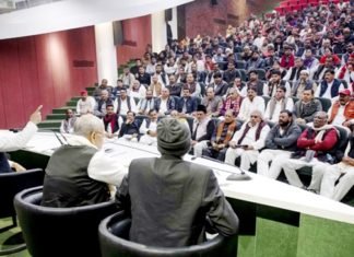 बोले अखिलेश लोकसभा चुनाव के लिए जुट जाएं कार्यकर्ता, अफवाह और साजिश है भाजपा के हथियार लोकसभा चुनाव की तैयारी