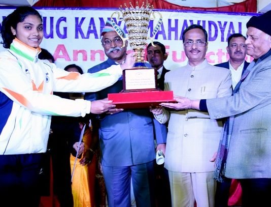 सिर्फ नंबर और नौकरी हासिल करना नहीं है पढ़ाई का उद्देश्य: दिनेश शर्मा नवयुग रत्न