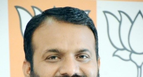 बोले चन्द्रमोहन, ‘शिक्षकों के पद भरने में लगी योगी सरकार, किसी को नहीं मिलेगी छात्रों के भविष्य से खिलवाड़ की छूट’ शिक्षकों के पद