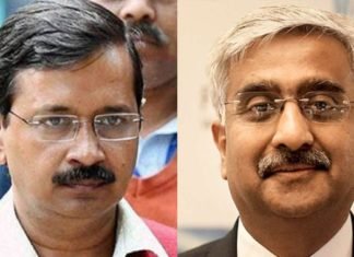 विरोध में IAS