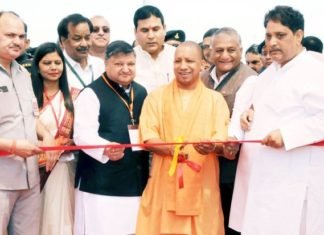 योगी ने शुरू की देश की सबसे लंबी एलिवेटेड रोड सबसे लंबी एलिवेटेड रोड