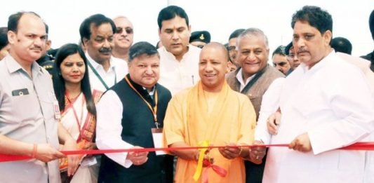 योगी ने शुरू की देश की सबसे लंबी एलिवेटेड रोड सबसे लंबी एलिवेटेड रोड
