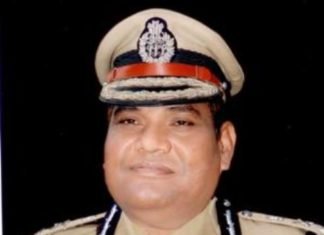दलितों को मनाने में लगी योगी सरकार, पूर्व डीजीपी बृजलाल को SC-ST आयोग का अध्यक्ष पद सौंपा पूर्व डीजीपी
