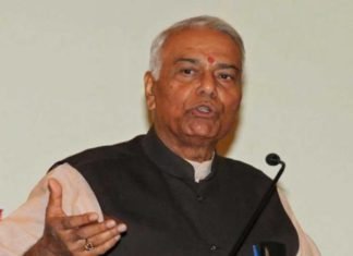 लोकतंत्र पर खतरा