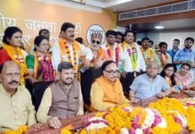 सपा-बसपा के पूर्व सांसद व पूर्व विधायकों समेत इन दिग्गजों ने थामा बीजेपी का दामन बीजेपी के नए मेंबर