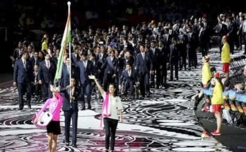 ऑस्ट्रेलिया में रंगारंग कार्यक्रम के साथ हुई CWG 2018 की शुरूआत, सिंधु ने संभाला भारतीय ध्वज कॉमनवेल्थ गेम्स-2018