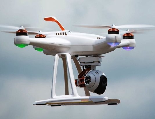 सऊदी अरब के रॉयल पैलेस के पास उड़ता दिखा संदिग्ध ड्रोन, सोशल मीडिया पर तख्ता पलटने का दावा सऊदी अरब