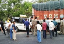 लखीमपुर में सड़क हादसा