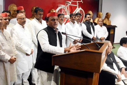 जीत पर अखिलेश